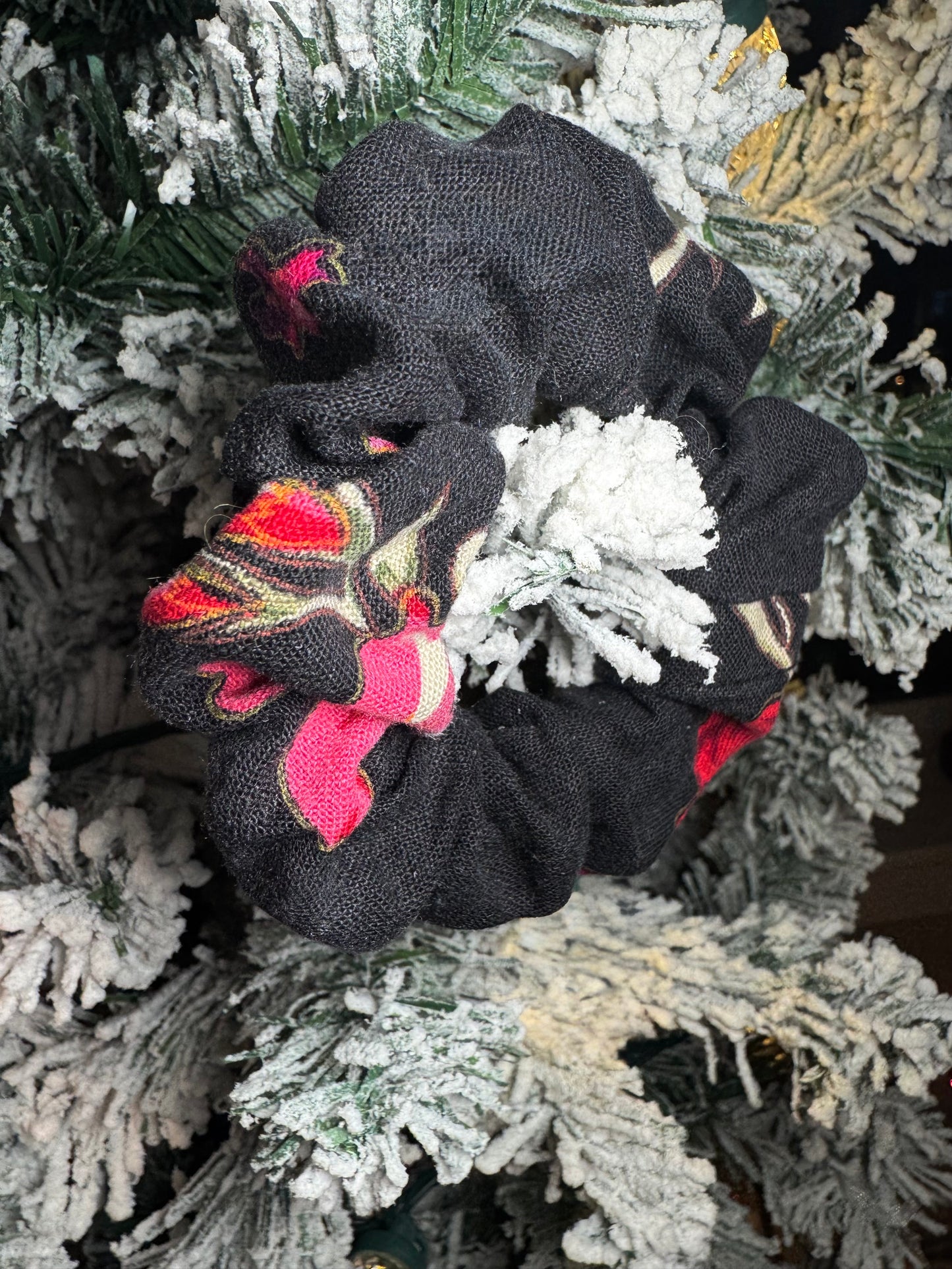 Esmeralda Scrunchie