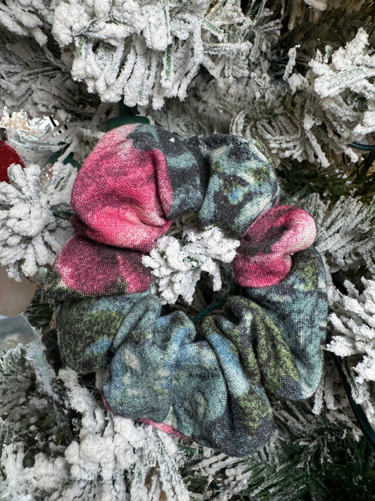 Vallorie Scrunchie